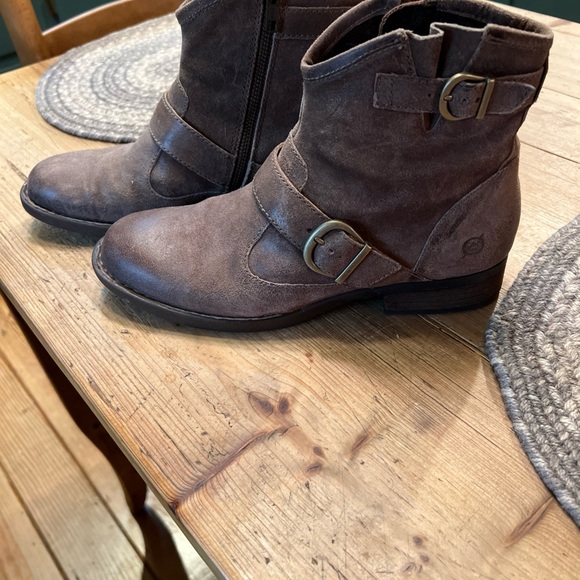 Born Boots Womens 7.5 Regis Bootie Shoes Gray Distressed Leather Moto Western. - Picture 2 of 7
